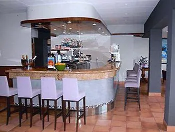 Hotel Grifeu Llanca
