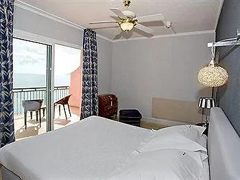Hotel Grifeu Llanca