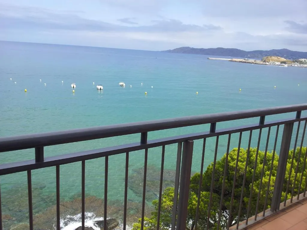 Hotel Grifeu Llanca