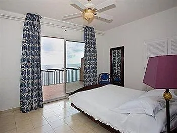 Hotel Grifeu Llanca 3*,
