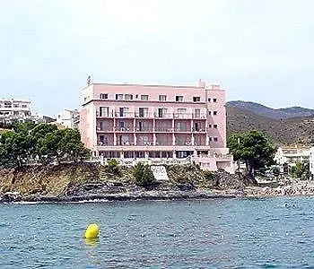 Hotel Grifeu Llanca