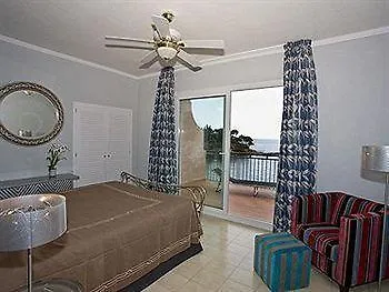 Hotel Grifeu Llanca 3*,