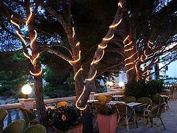Hotel Grifeu Llanca